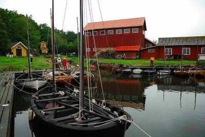Och kikade på de vackra allmogebåtarna.