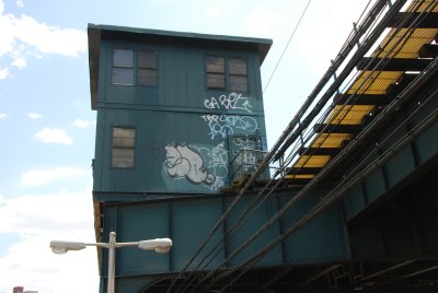 7 Line Tower Queens Blvd over Sunnyside Yard 7-14-08.JPG