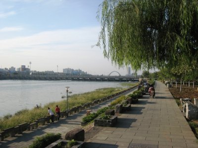 River bank at Deyang IMG_1229.JPG