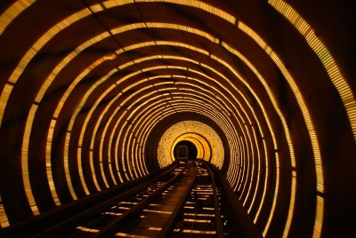 The Bund tunnel DSC_0403.JPG