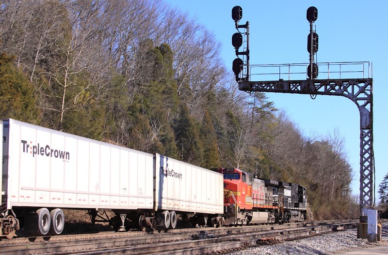 Southbound 251 leaves Chattanooga 