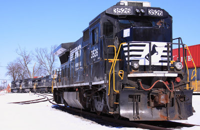 NS 22A passes the power for Local T19