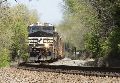 NS 23G shimmers through the heat waves at Pumphouse Road 