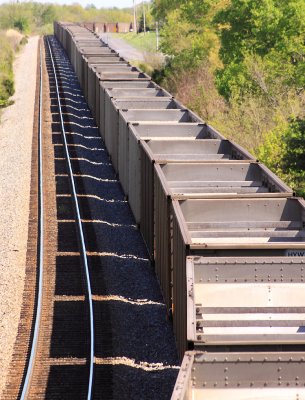 NS 793 sits in the clear at Waddy