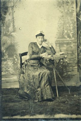 George's mother- Hattie Thompson Lees    tintype