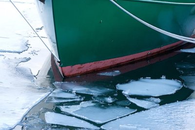  Hjordis in ice