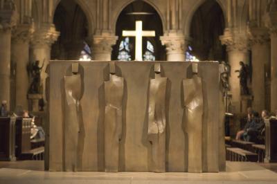 Sculpture - Notre Dame - Paris