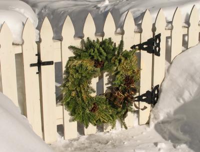 g3/36/293636/3/54794171.IMG_0247GateWreath.jpg