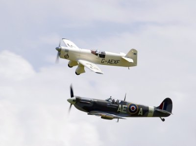 Percival Mew Gull and Spitfire. 556D0308 copy 3.jpg