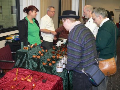 Groer Andrang am Stand von TSL, Arno und Steffi souverne Herren der Lage