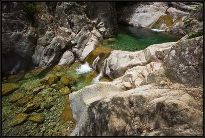 En direction des tobogans naturels