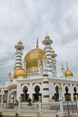 Ubudiah Mosque.jpg