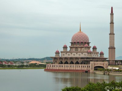 Putrajaya Mosque.jpg