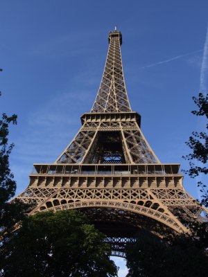 Eiffel Tower 2 Paris.JPG