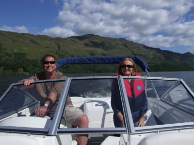 Stephen and Liz on Loch Lomond.JPG