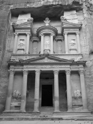 The Treasury 2 Petra Jordan.jpg