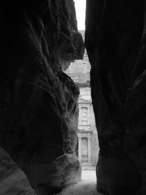 Siq Petra Jordan.jpg