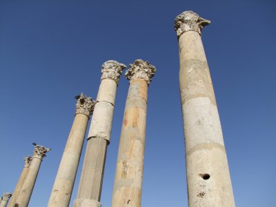 The Cardo Colonnaded Street 7 Jerash Jordan.jpg