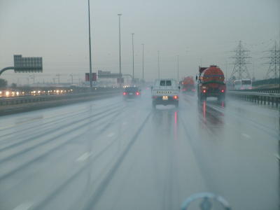 0714 21st Feb 06 It rained in Dubai today.JPG