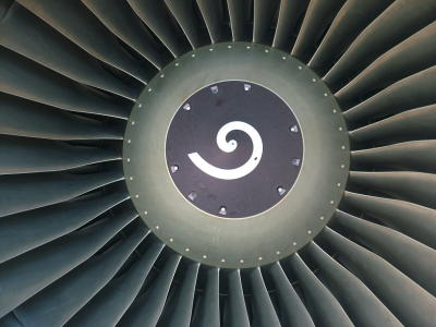 0951 4th Jan 06 A320 Engine Sharjah Airport.JPG