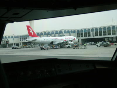 1607 22nd Mar 06 Cockpit view of Sharjah Apron.JPG
