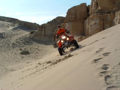 David up the Dune Kuwait.JPG