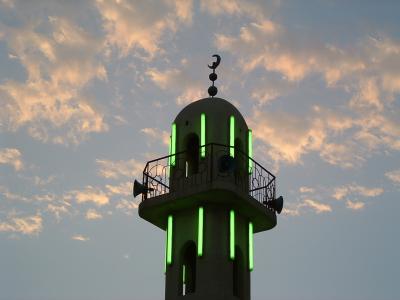 Neon Mosque Kuwait.jpg