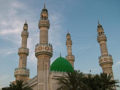 Salmiya Mosque Kuwait.JPG