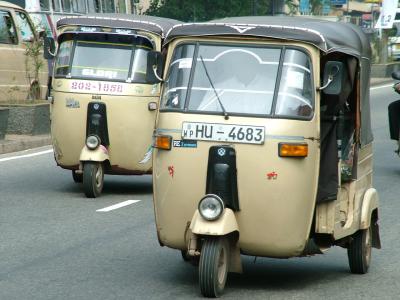 The only way to get around Colombo.JPG