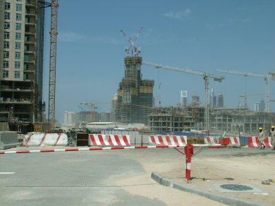Early construction work at Burj Dubai.JPG