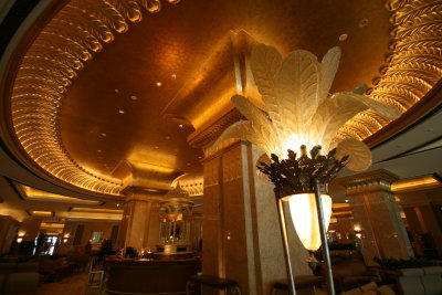 Foyer Emirates Palace Hotel Abu Dhabi.JPG