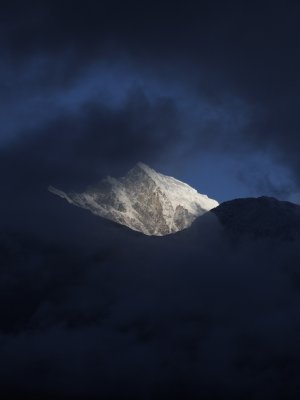 Early morning sun on The Himalayas Lukla Nepal.JPG