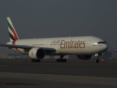 Emirates 777-300ER at Dubai Airport.JPG