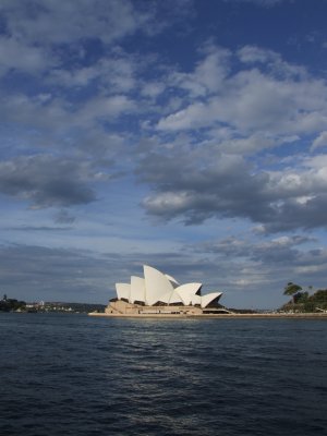 Sydney Opera House in the afternoon sun.JPG