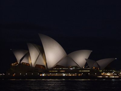 Night view of Sydney Opera House.JPG