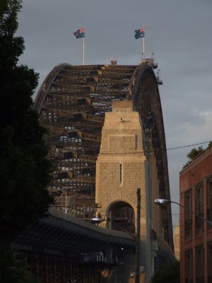 Harbour Bridge from the street Sydney.JPG
