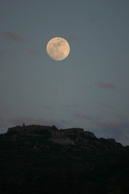 Moon rising over Stavrovouni
