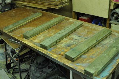 01_cut_and_groove_2x4s.JPG