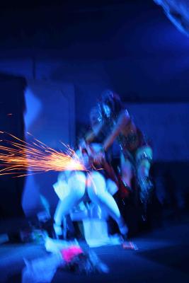 Amee White with grinder IMG_0411.jpg