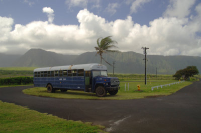 Tour bus at Kalapaupa