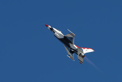 Solo F-16 Thunderbird