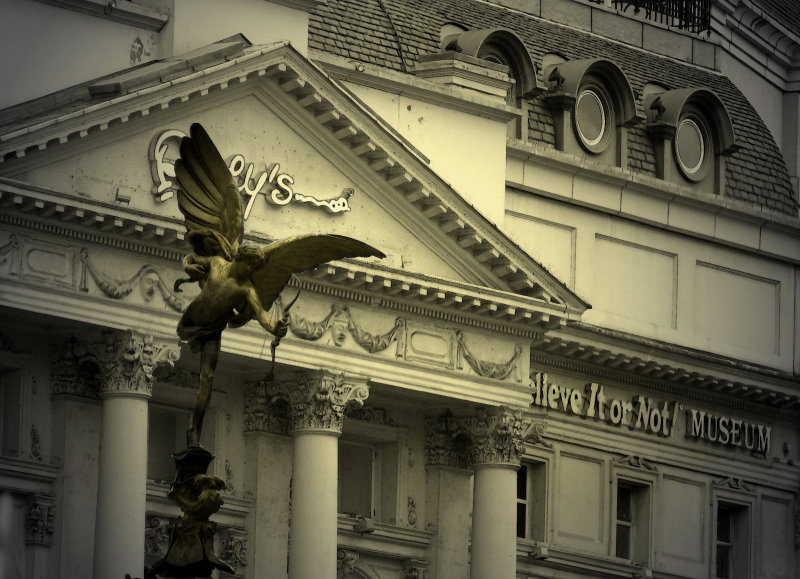 Eros Piccadilly.jpg