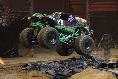Monster_Jam_32.jpg