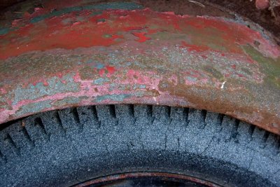 Old Fender and Tire *.jpg