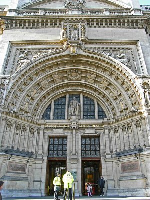 Victoria & Albert Museum