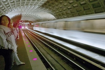 Metro Center - Hand Held 1/4 sec
