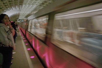 Metro Center - Hand Held 1/4 sec