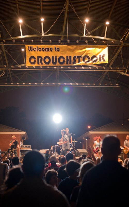 crouchstock_221.jpg