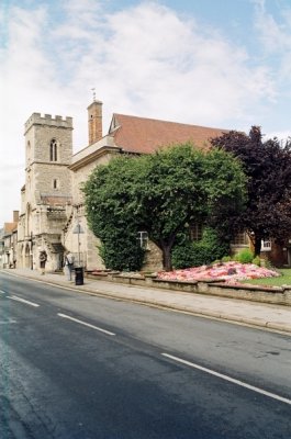 A Szent Mikls templom s a Bridge street - St Nicolas Chuch and Bridge street