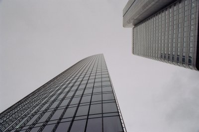 A Skyper �s a Silver Tower - The Skyper and the Silver Tower 02.jpg